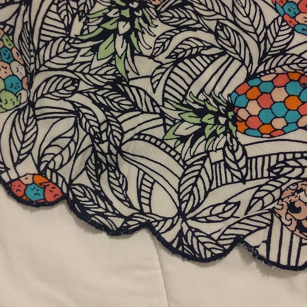 Shorts - Picture 5 of 6